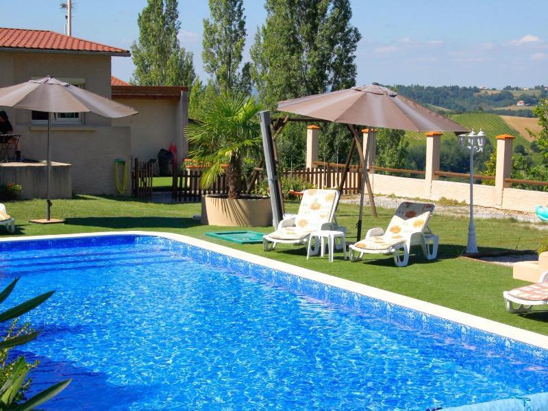 מלון מוסאק Logis Des Cretes De Pignols מראה חיצוני תמונה